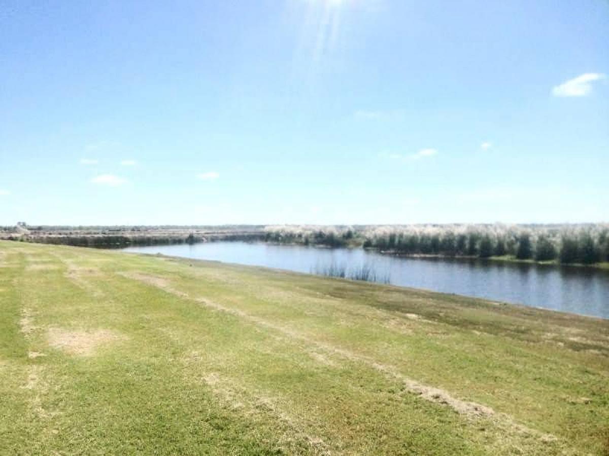  Land in Escobar, Argentina No. 36327