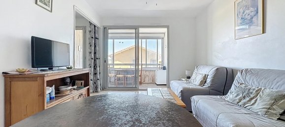 2 rooms Apartment in Sanary-sur-Mer, France No. 285596 2