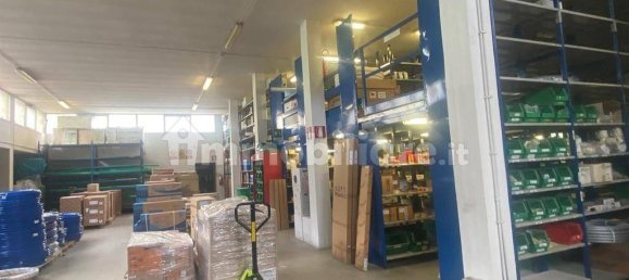 1125m² Warehouse in Venice, Italy No. 265820 8