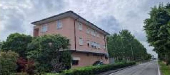 4 rooms Apartment in Chiarano, Italy No. 212793 5