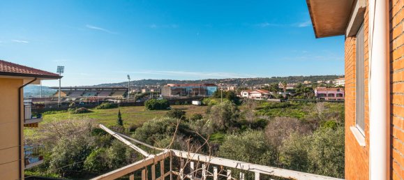 Квартира с 4 спальнями в Ачиреале, Италия № 118526 8