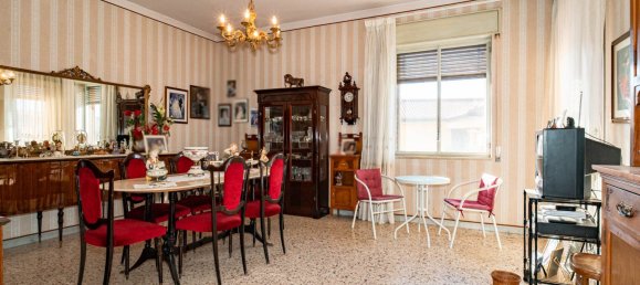 Квартира с 4 спальнями в Ачиреале, Италия № 118526 4