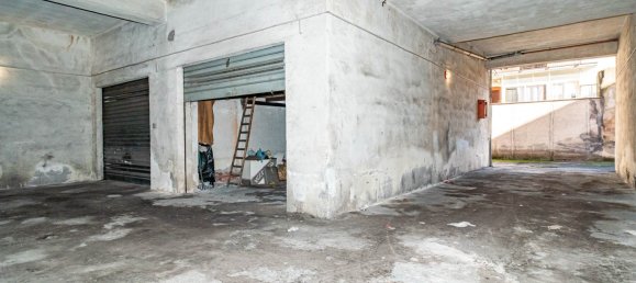 Квартира с 4 спальнями в Ачиреале, Италия № 118526 24