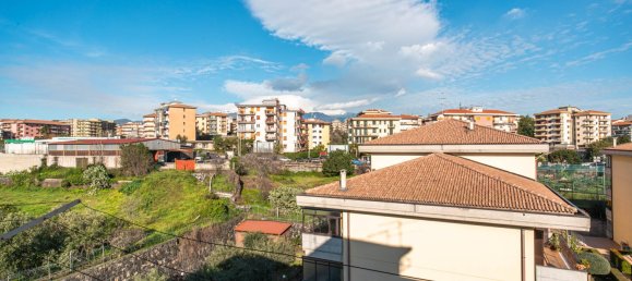 Квартира с 4 спальнями в Ачиреале, Италия № 118526 11