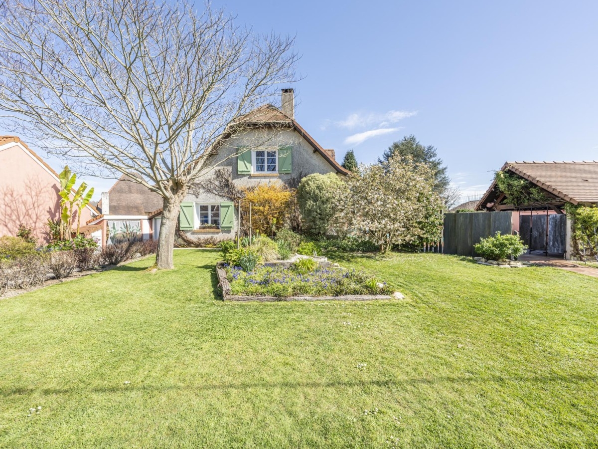 Дом с 3 спальнями в Artix, Франция № 97139