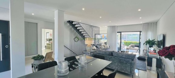 3 Schlafzimmer Villa in Quarteira, Portugal, Nr. 110352 2