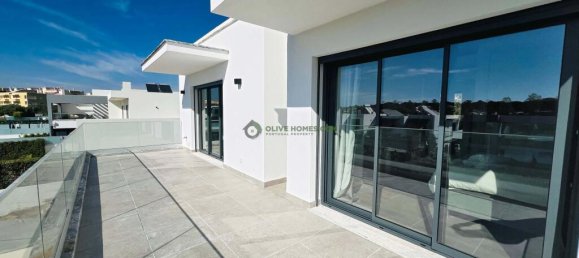 3 Schlafzimmer Villa in Quarteira, Portugal, Nr. 110352 34