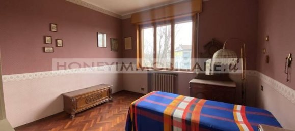 3 rooms Apartment in Fidenza, Italy No. 33752 14