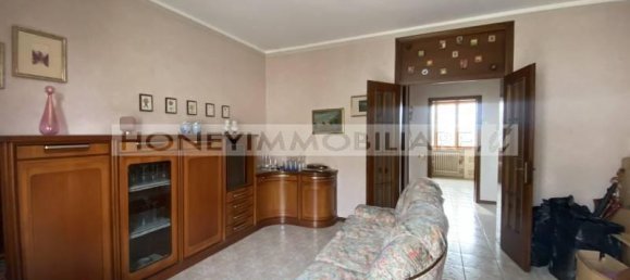 3 rooms Apartment in Fidenza, Italy No. 33752 5