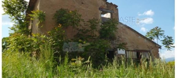 3 bedrooms House in Serravalle Pistoiese, Italy No. 342634 3