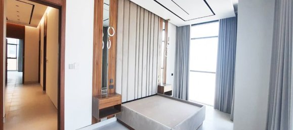 7 bedrooms Villa in Abu Dhabi, UAE No. 37995 12