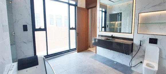 7 bedrooms Villa in Abu Dhabi, UAE No. 37995 18