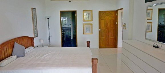 2 bedrooms Condo in Pattaya, Thailand No. 285 11