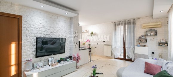 2 Schlafzimmer Wohnung in Cerro al Lambro, Italy, Nr. 67868 20