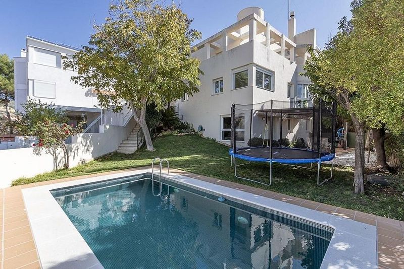 3 bedrooms House in Granada, Spain No. 231502