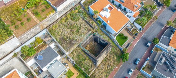 Земельный участок в Фуншал, Португалия № 122503 10