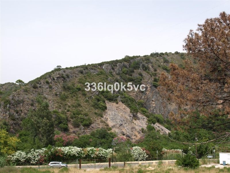  Land in Benahavis, Spain No. 133346