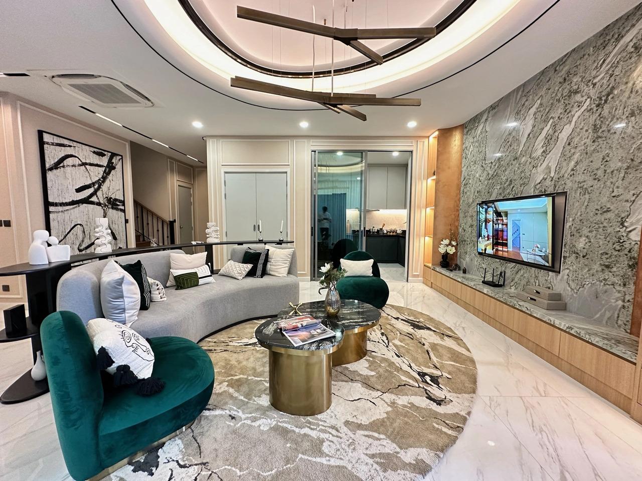 4 bedrooms Penthouse in Bangkok, Thailand No. 22678