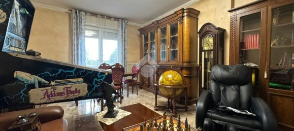 4 rooms Apartment in Palazzolo sull'Oglio, Italy No. 7401 17