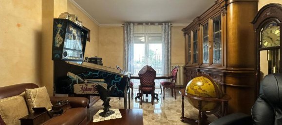 4 rooms Apartment in Palazzolo sull'Oglio, Italy No. 7401 10