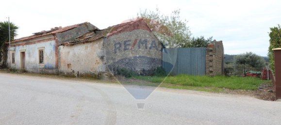 2 bedrooms House in Vinha da Rainha, Portugal No. 166245 4