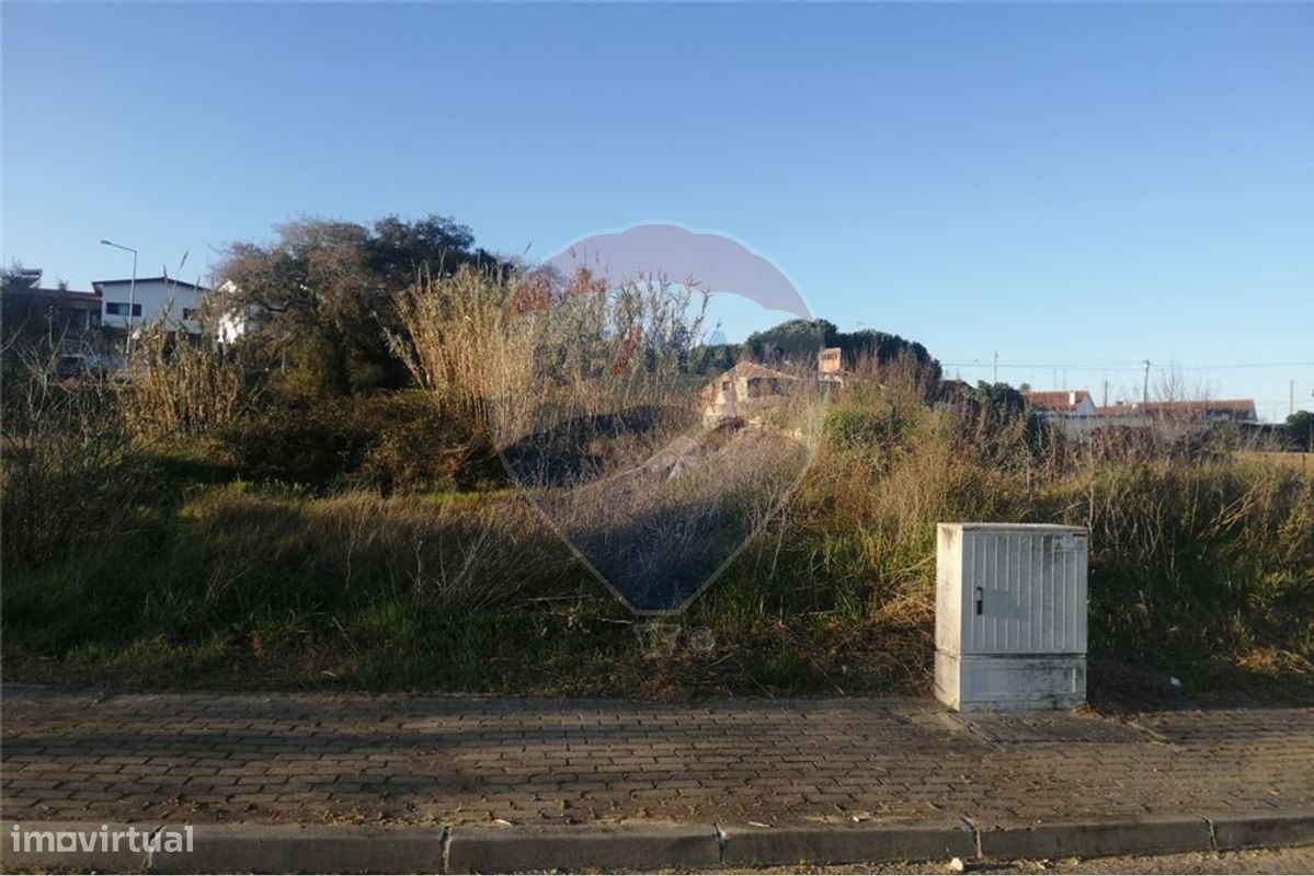 310m² Land in Leiria, Portugal No. 148418