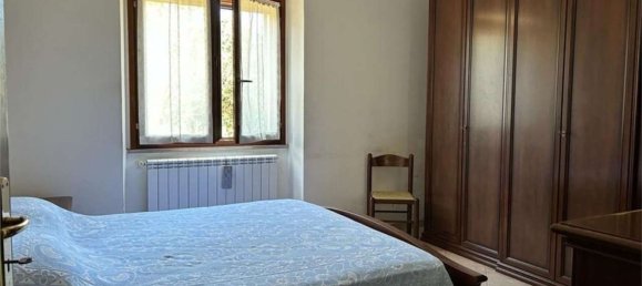 Дом с 6 комнатами в Фолиньо, Италия № 134029 8