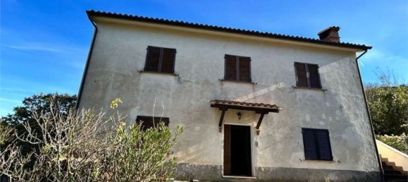 Дом с 6 комнатами в Фолиньо, Италия № 134029 25