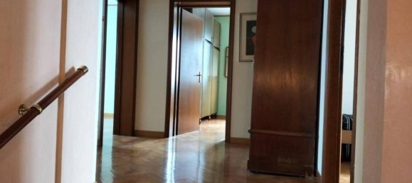 9-salle Villa à Reggiolo, Italy No. 83080 21