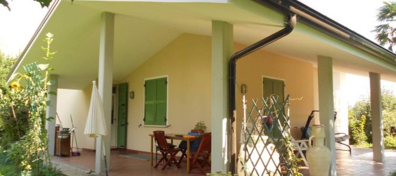 9-salle Villa à Reggiolo, Italy No. 83080 4