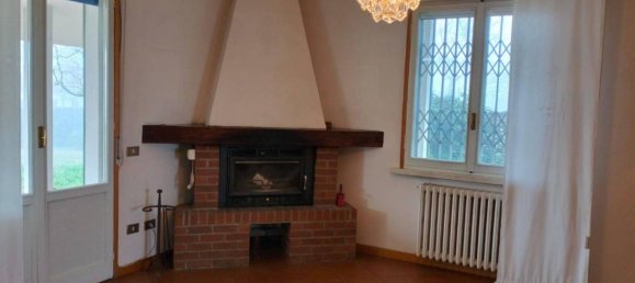 9-salle Villa à Reggiolo, Italy No. 83080 10