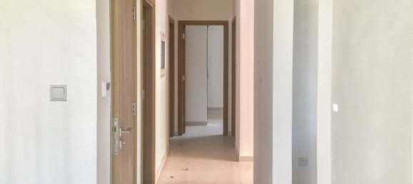 4 bedrooms Villa in Dubai Land, UAE No. 1943 4