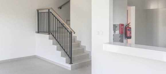 4 bedrooms Villa in Dubai Land, UAE No. 1943 6