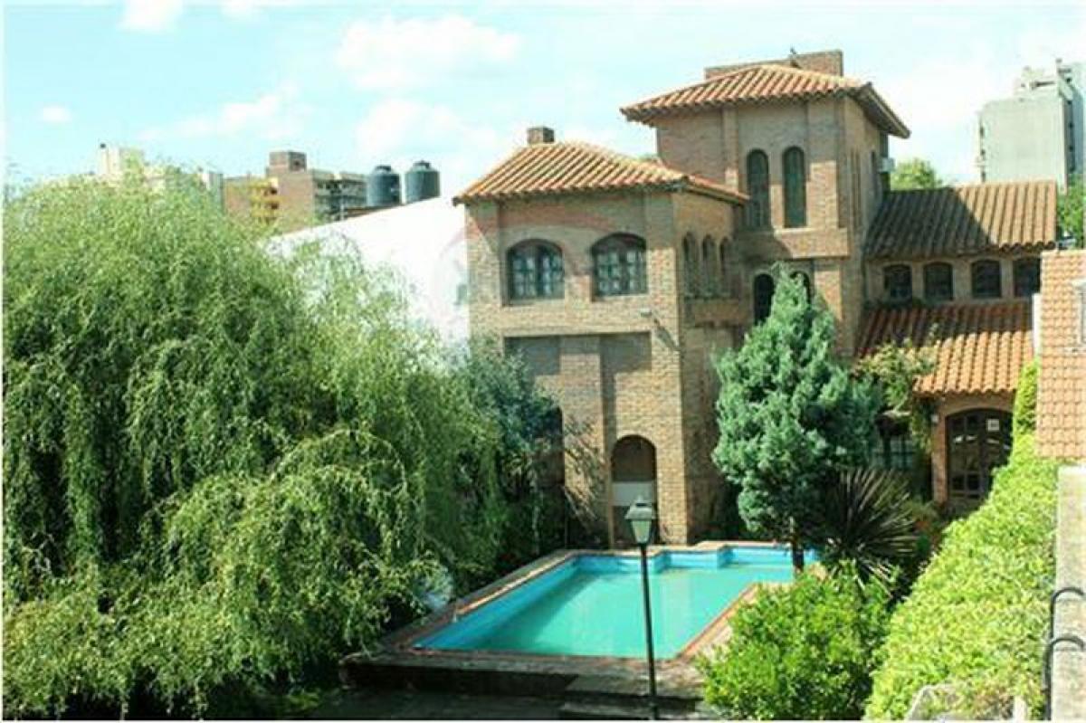 6 bedrooms House in Esteban Echeverria, Argentina No. 21246