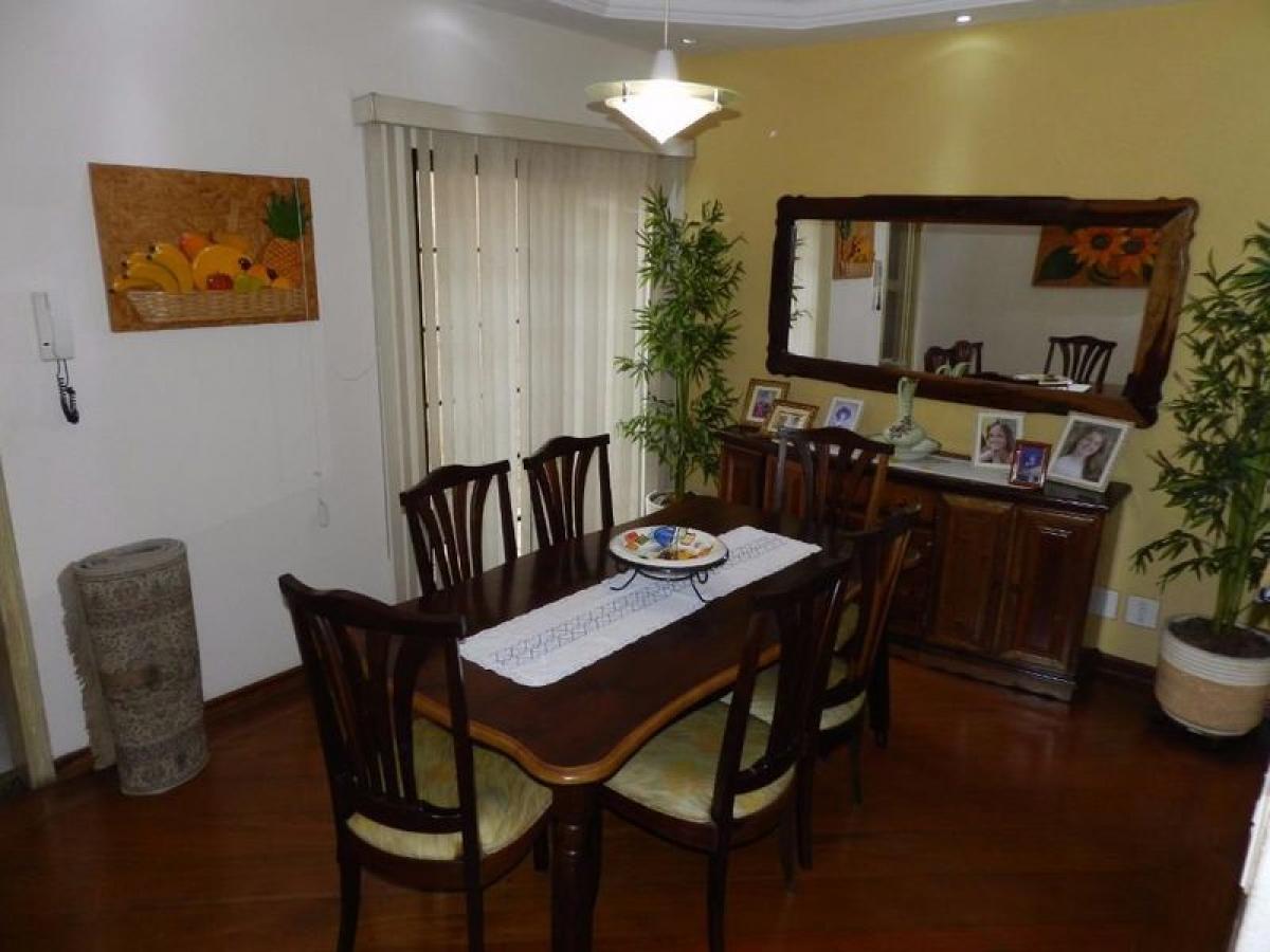 Casa de 3 dormitorios en Sao Paulo, Brazil No. 563315