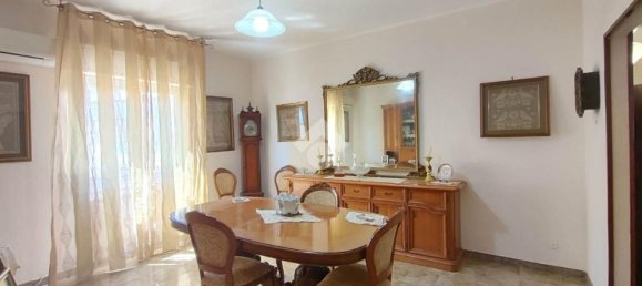 4 rooms Apartment in Palermo, Italy No. 263452 4