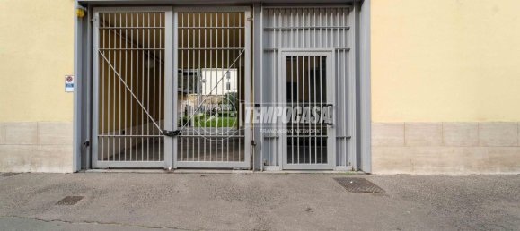 1 room Garage in Milan, Italy No. 242327 18