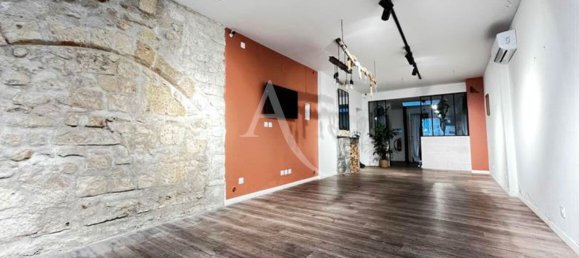 Estacionamiento de 4 habitaciónes en Saint-Aignan, France No. 55666 3