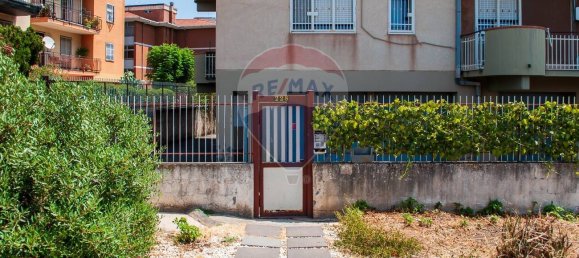 3 Schlafzimmer Wohnung in Catania, Italy, Nr. 272537 8