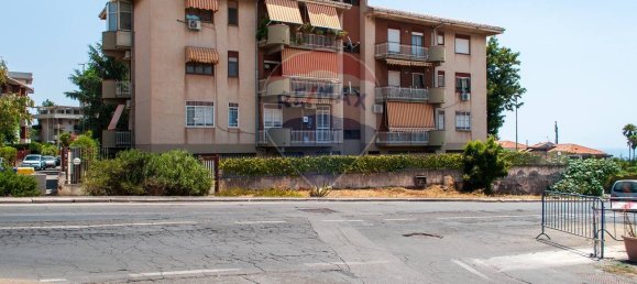 3 Schlafzimmer Wohnung in Catania, Italy, Nr. 272537 3