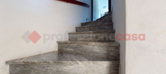 6 rooms Apartment in Gallicano, Italy No. 235278 14