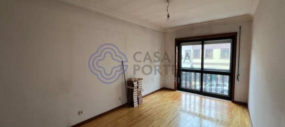 2 Schlafzimmer Wohnung in Porto, Portugal, Nr. 43996 6