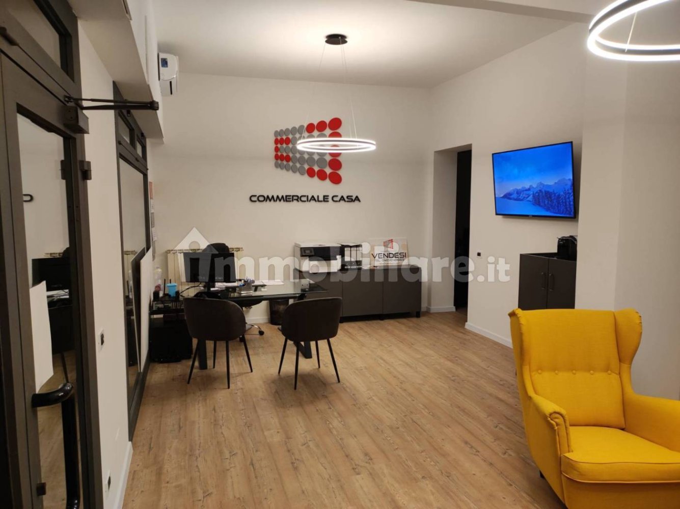 Коммерческая недвижимость с 2 комнатами в Венеция, Италия № 299697