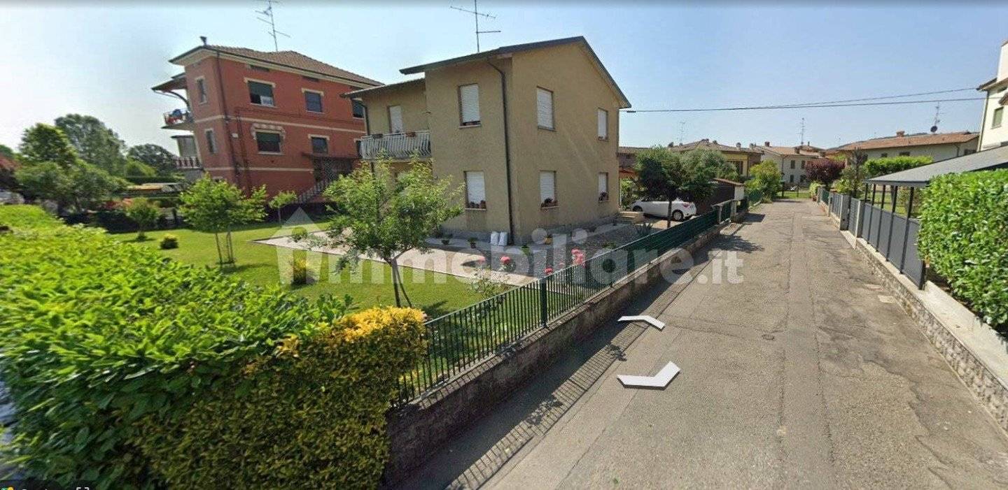 3 bedrooms Villa in Scandiano, Italy No. 9300