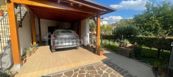 3 bedrooms Villa in Scandiano, Italy No. 9300 2