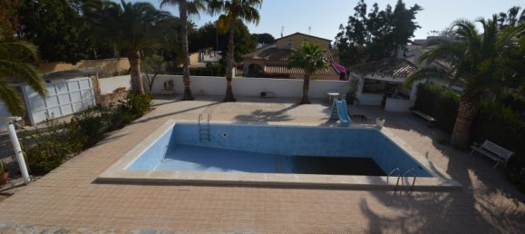 6 bedrooms Villa in La Zenia, Spain No. 444 2