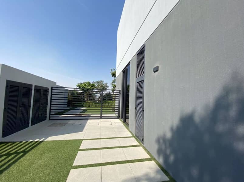 4 bedrooms Townhouse in Tilal City, UAE No. 10352