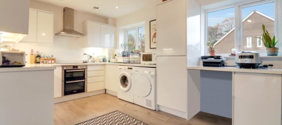 Дом с 4 спальнями в Эксмут, Великобритания № 13605 3