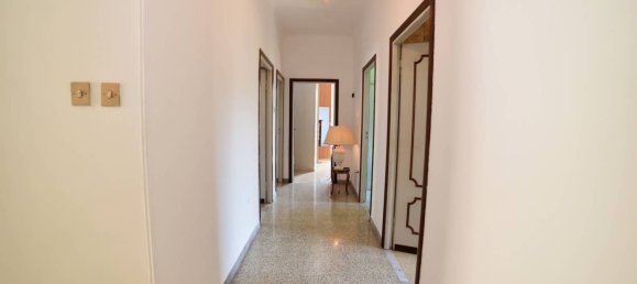 3 Schlafzimmer Villa in Bolsena, Italy, Nr. 294000 21