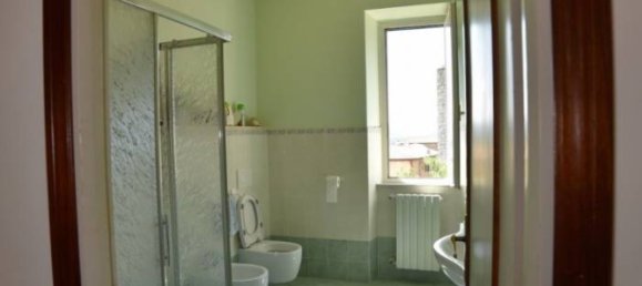 3 Schlafzimmer Villa in Bolsena, Italy, Nr. 294000 45